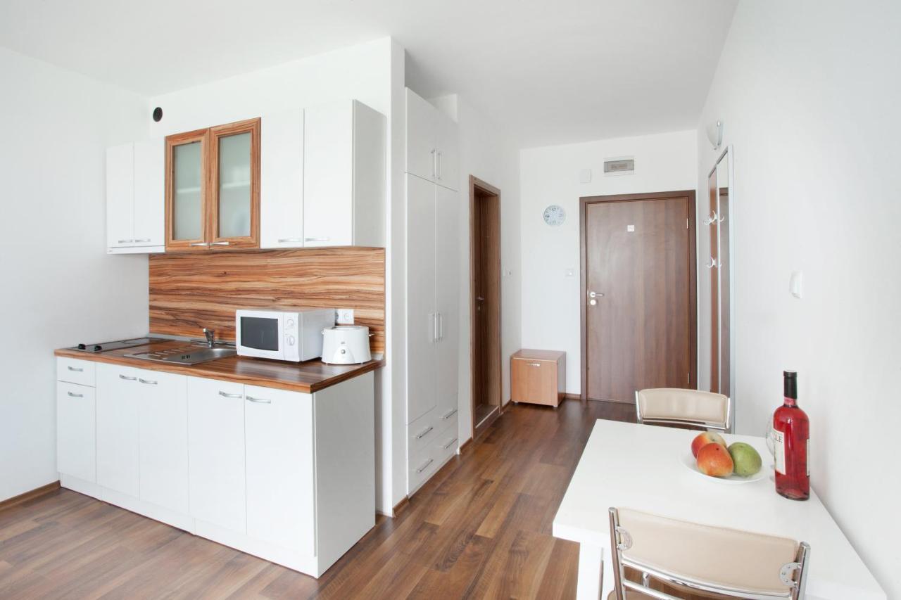 Vilmar Aparthotel Pomorie Exterior foto