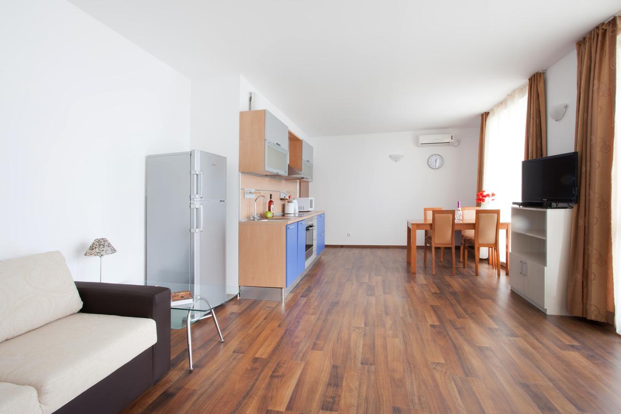 Vilmar Aparthotel Pomorie Exterior foto